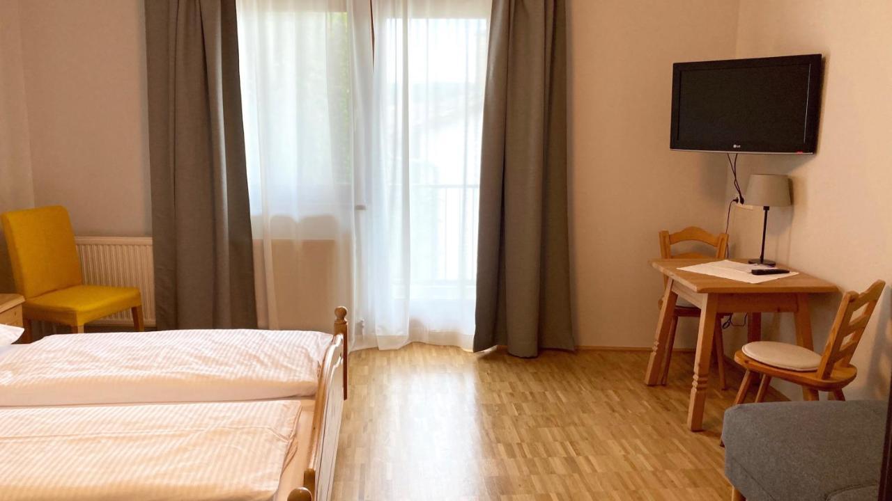 Kapelln Zoechbauer Gaestehaus - Hotel Garni מראה חיצוני תמונה